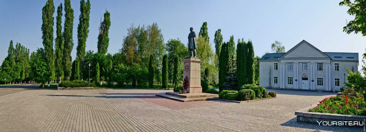 Памятник Шевченко в Шевченкове