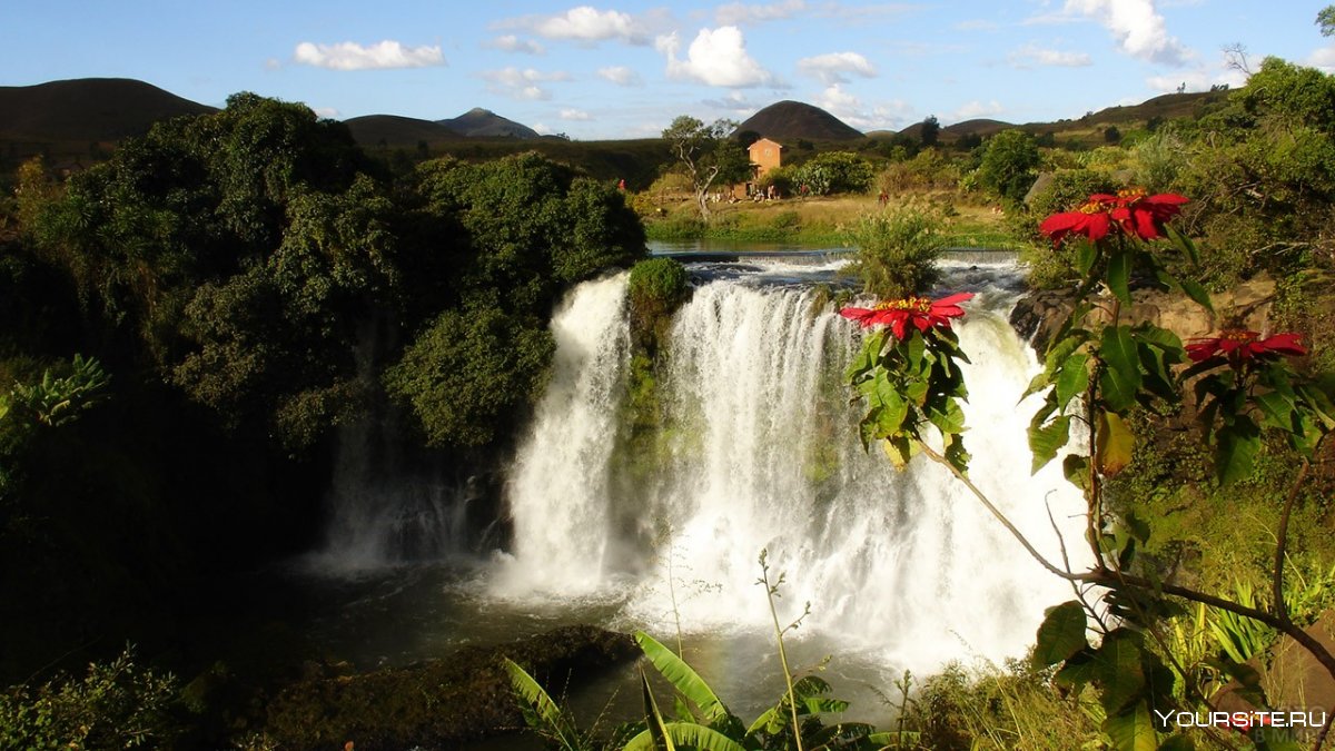 Мадагаскарский водопад