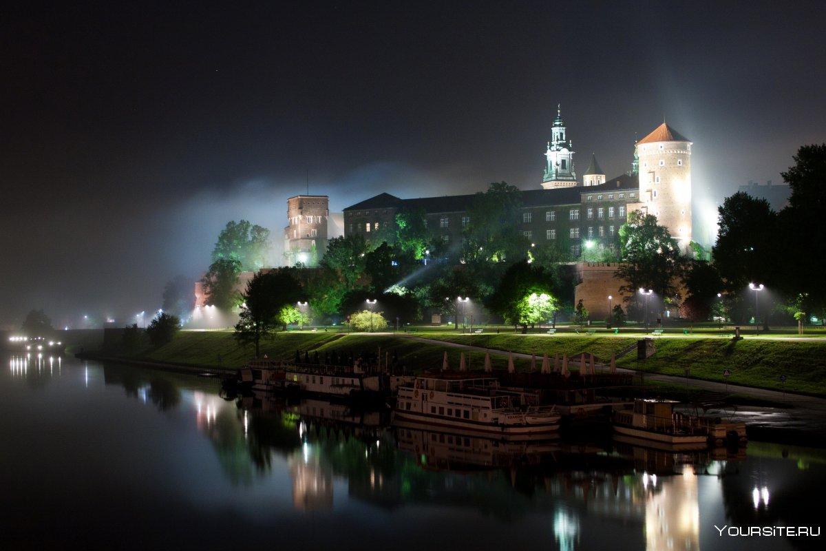 Польша Краков ночью