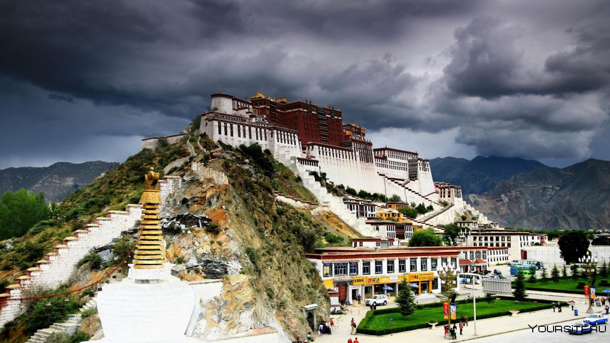 Тибет резиденция Далай ламы