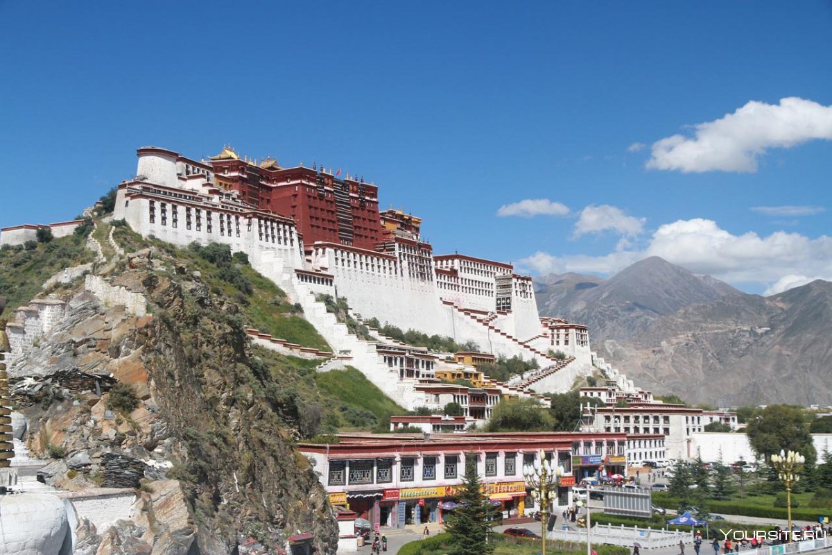 Дворец Далай ламы в Тибете