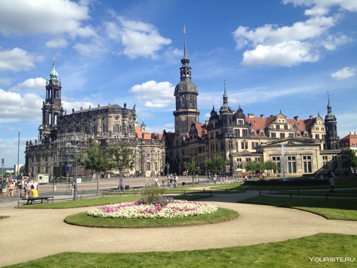 Дрезденский замок-резиденция Дрезден