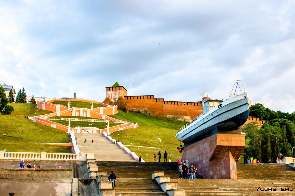 Памятник Чкаловская лестница Нижнего Новгорода