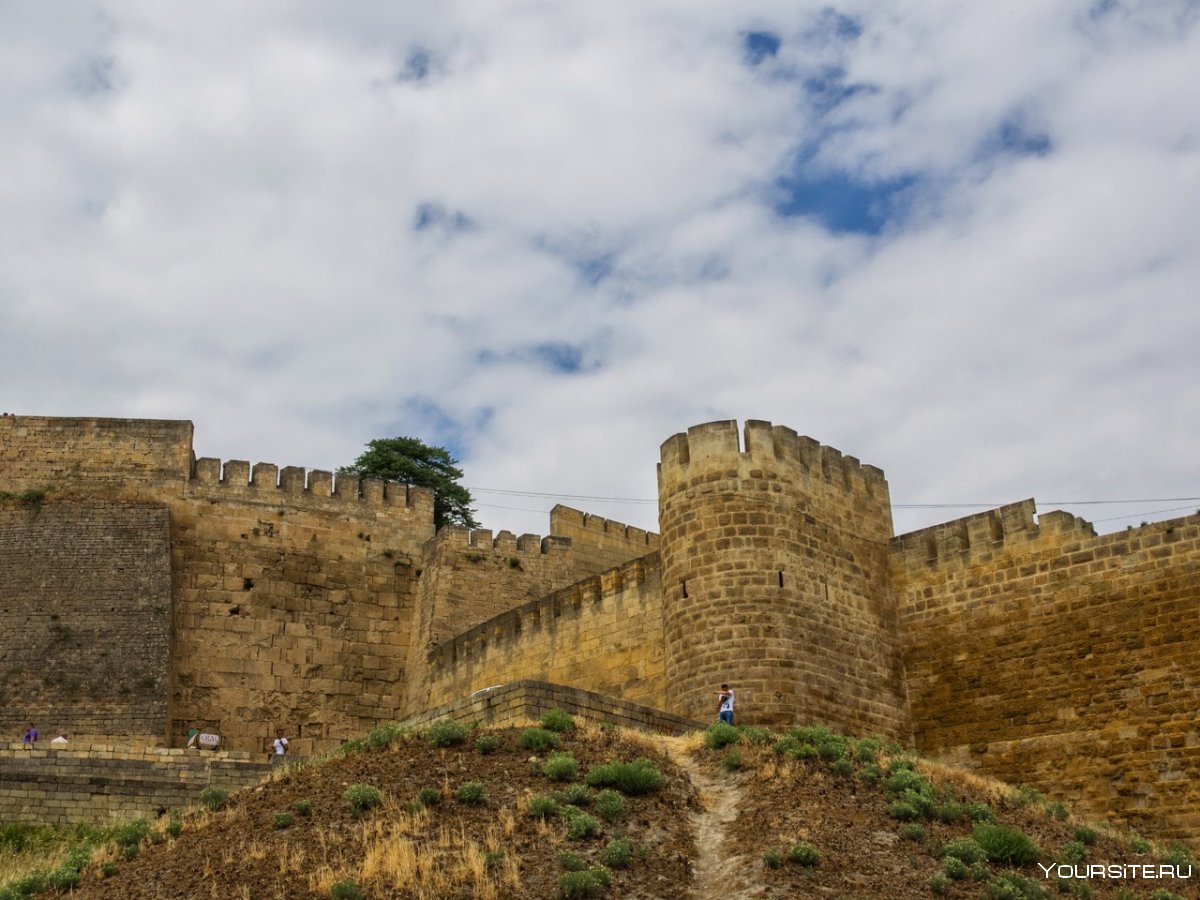 Крепость Нарын кала