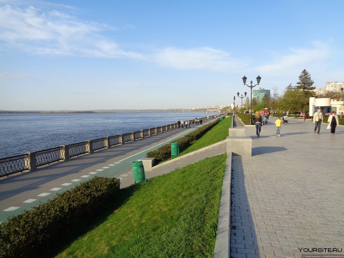 Набережная реки Волга Самара