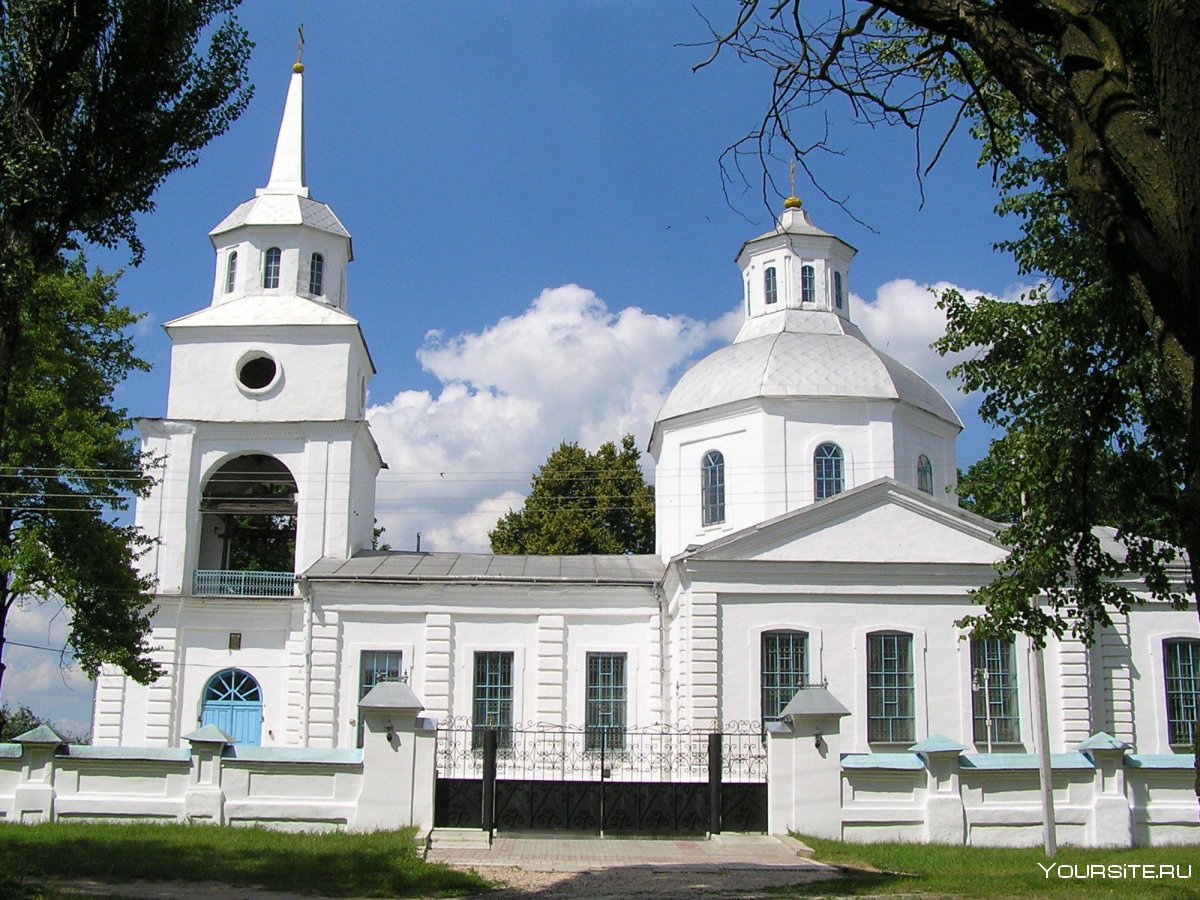 Церкви в Тростянце Сумской области