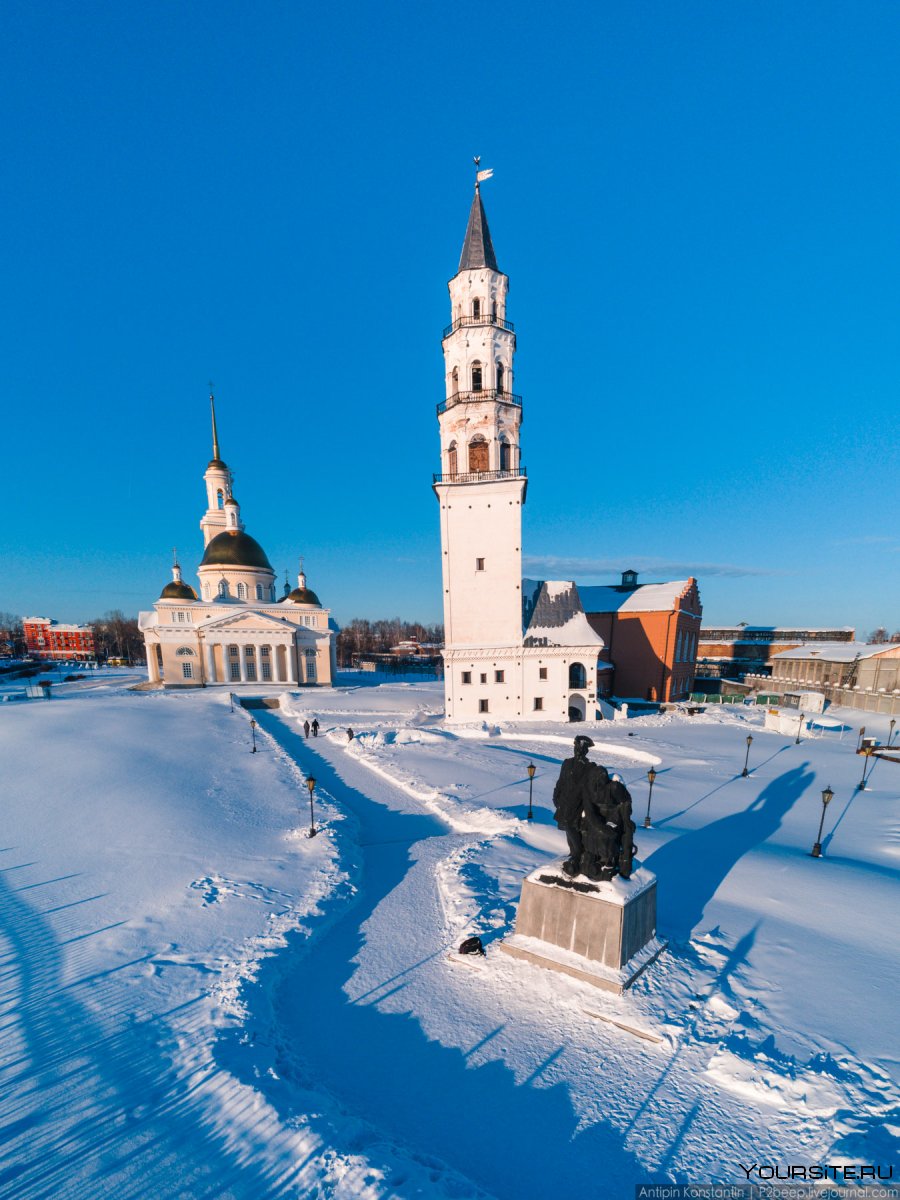 Невьянск башня Демидовых зима