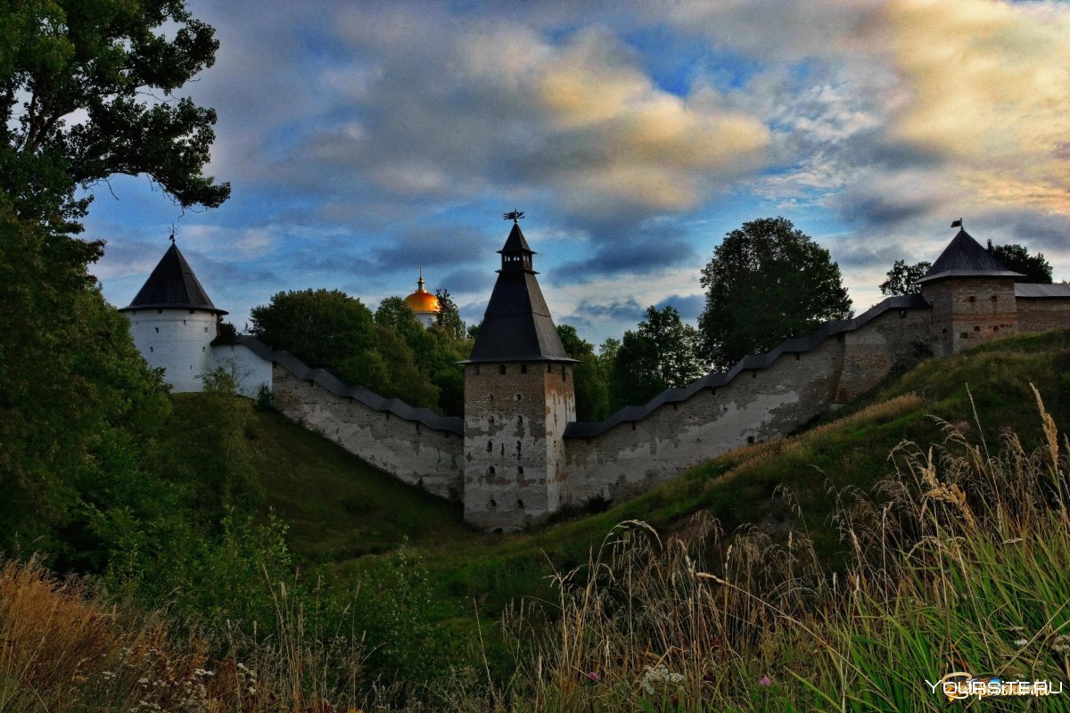 Псково-Печерский монастырь Успенский храм