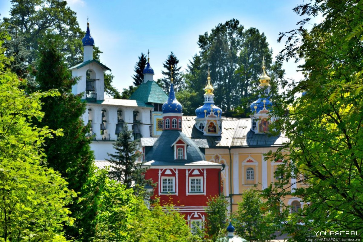 Свято-Успенский монастырь Печоры