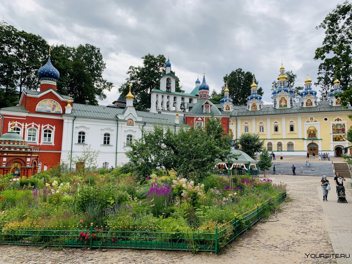 Псково-Печерский монастырь Экскурсионная служба монастыря