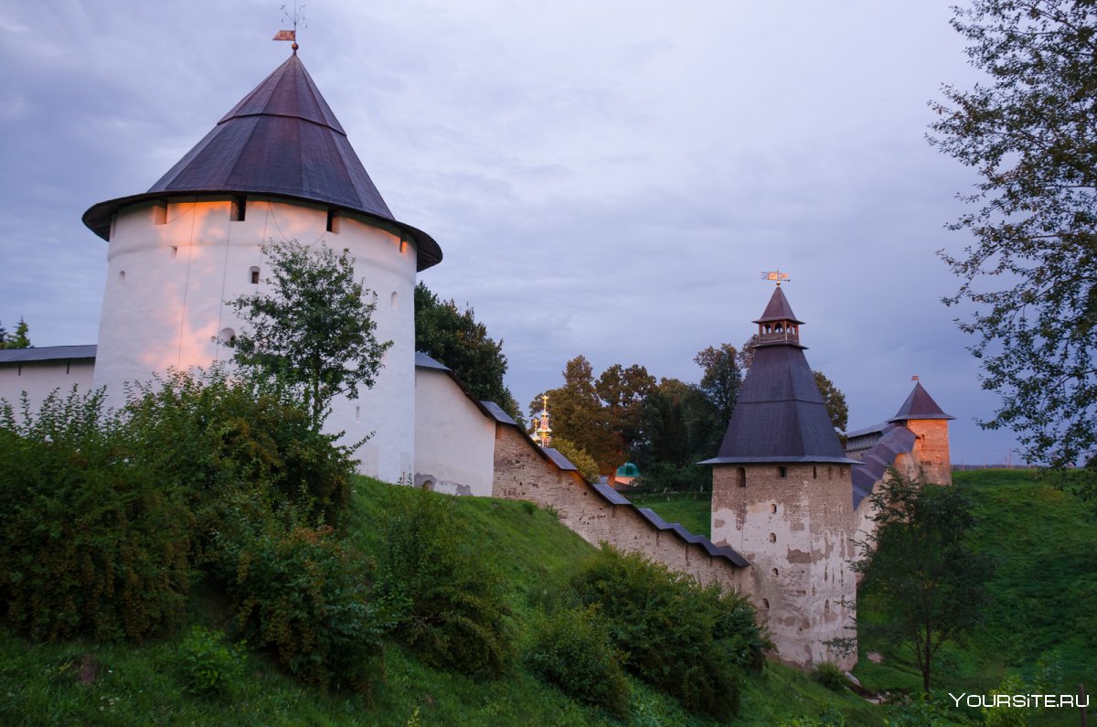 Трапезная Псково-Печерского монастыря