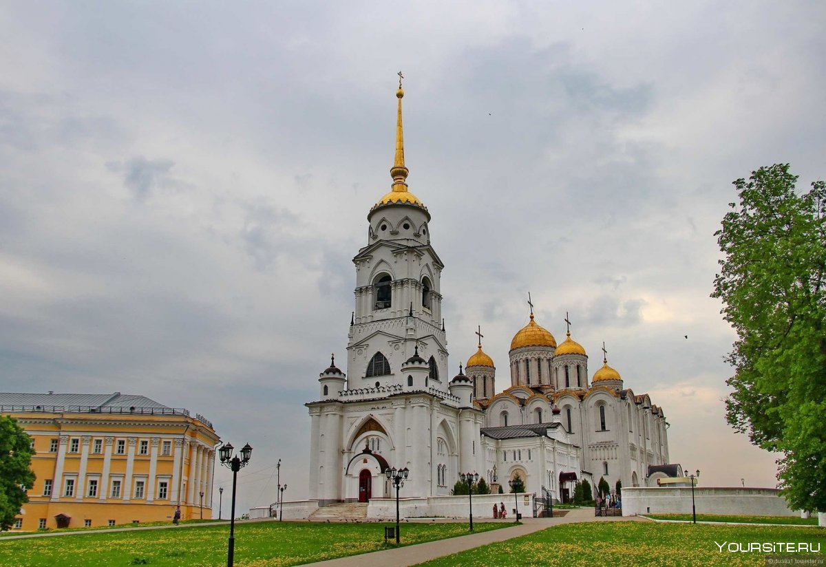 Храм на Соборной площади Владимир