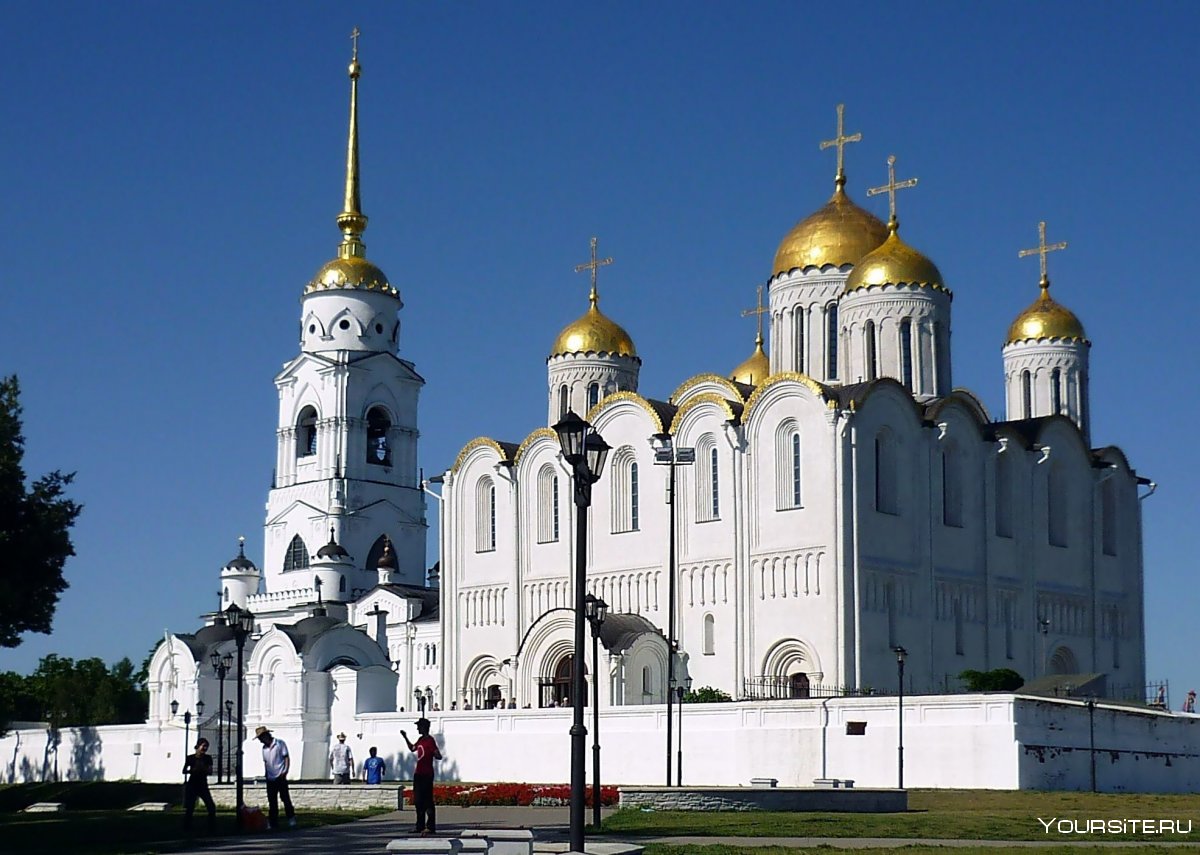 Успенский собор в Москве и Владимире