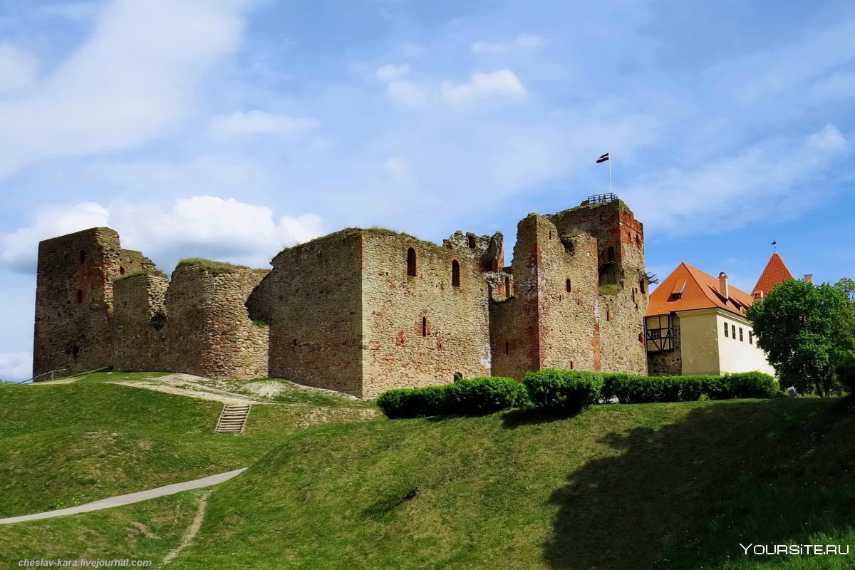 Замок Бауска Латвия