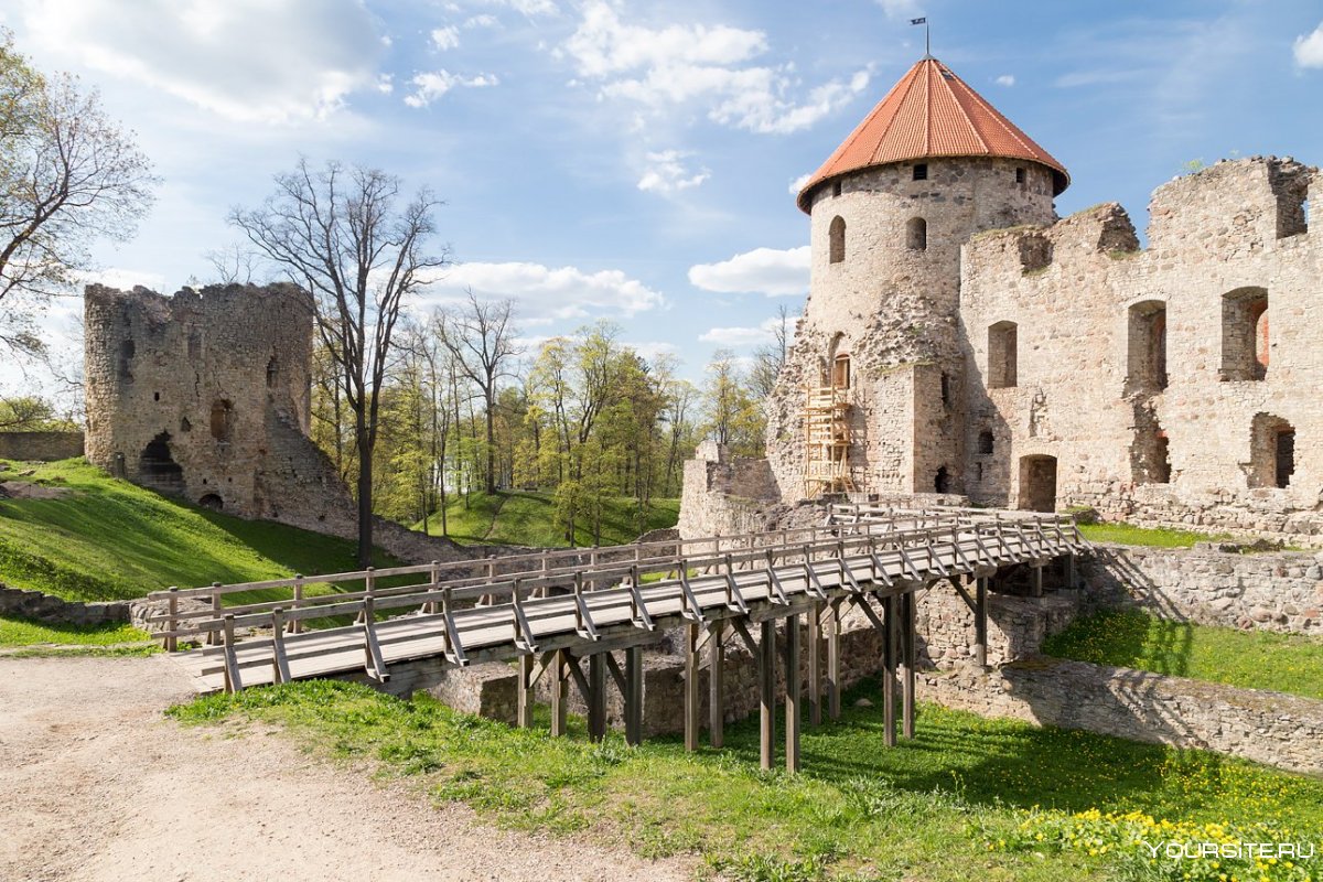 Венденский замок Латвия