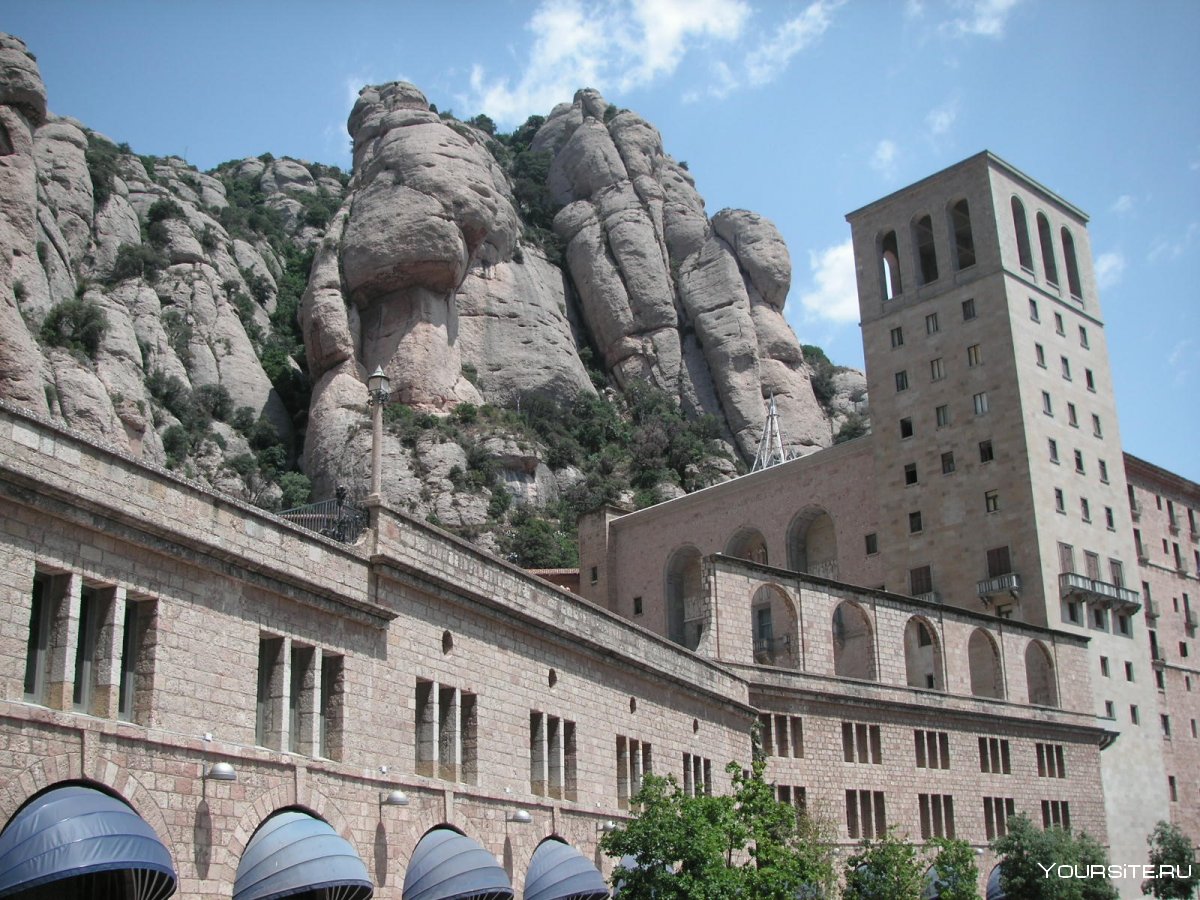 Монтсеррат монастырь в скале