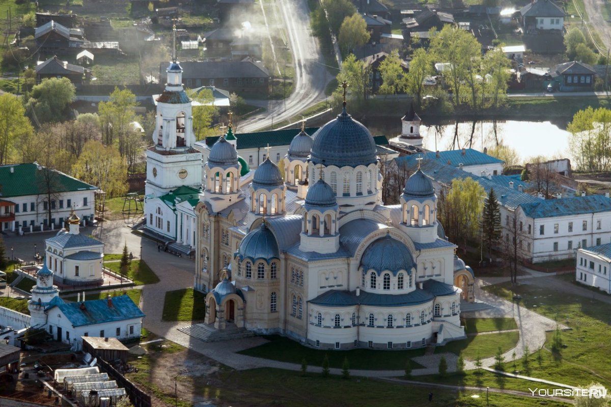 Храм в Верхотурье Свердловской области