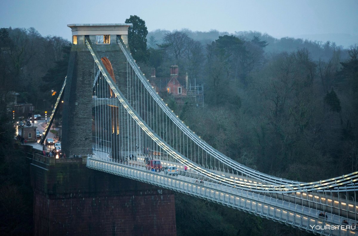 Автодорожный висячий мост Англии