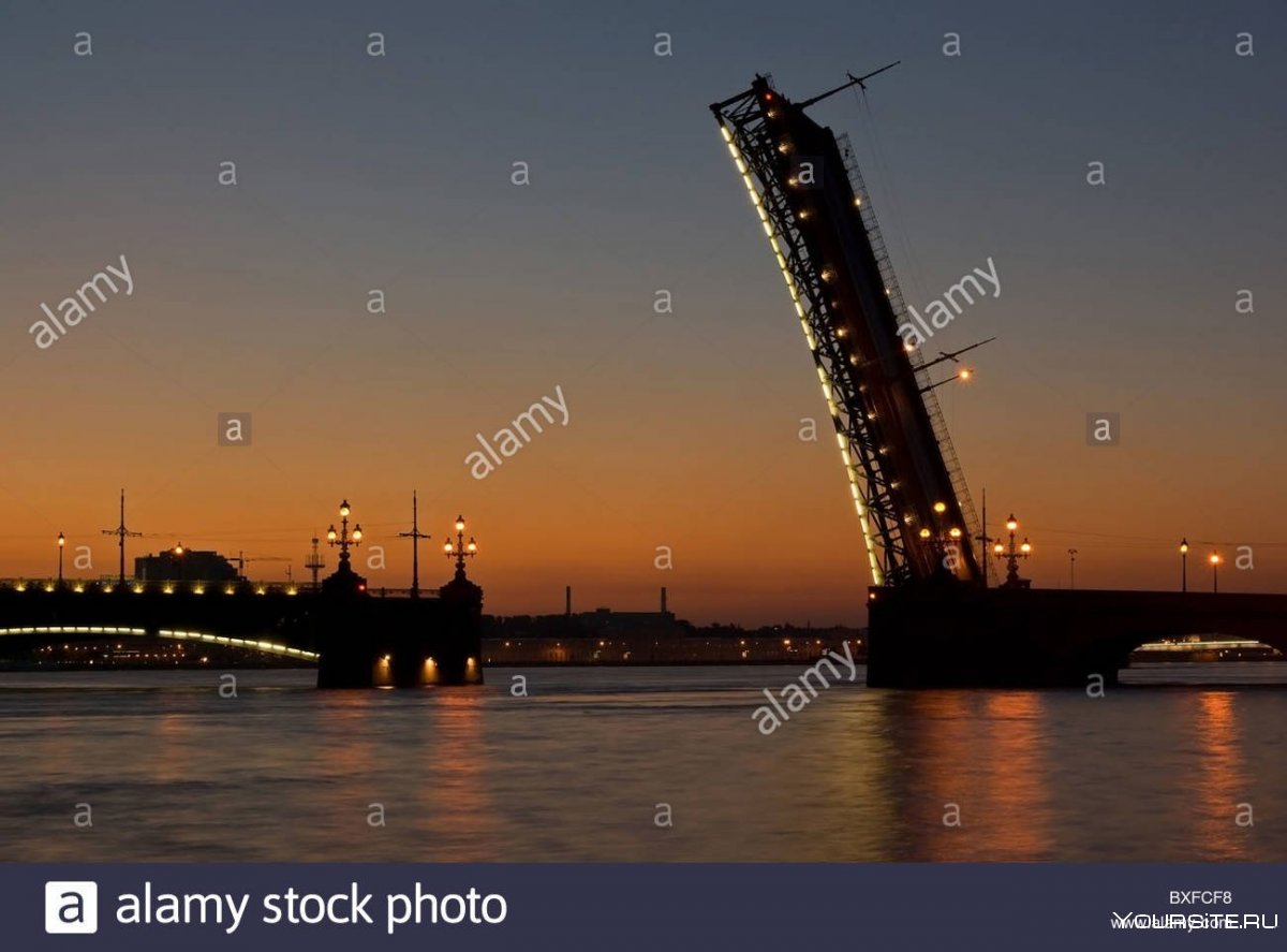 Разводной мост в Санкт-Петербурге Андреевский