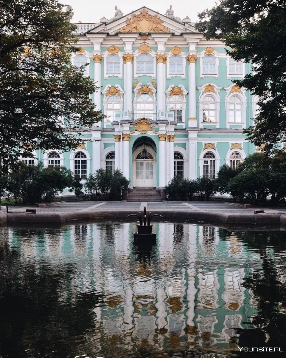 Зимний дворец Санкт-Петербург ночью