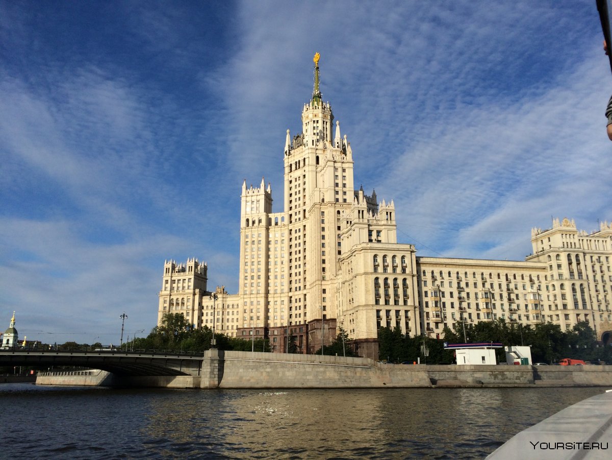 Сталинские высотки в Москве МГУ