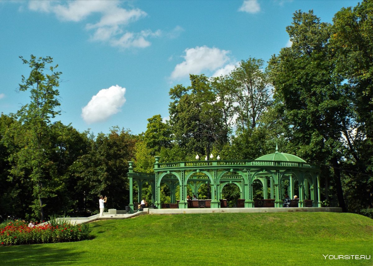 Останкинский парк в Москве
