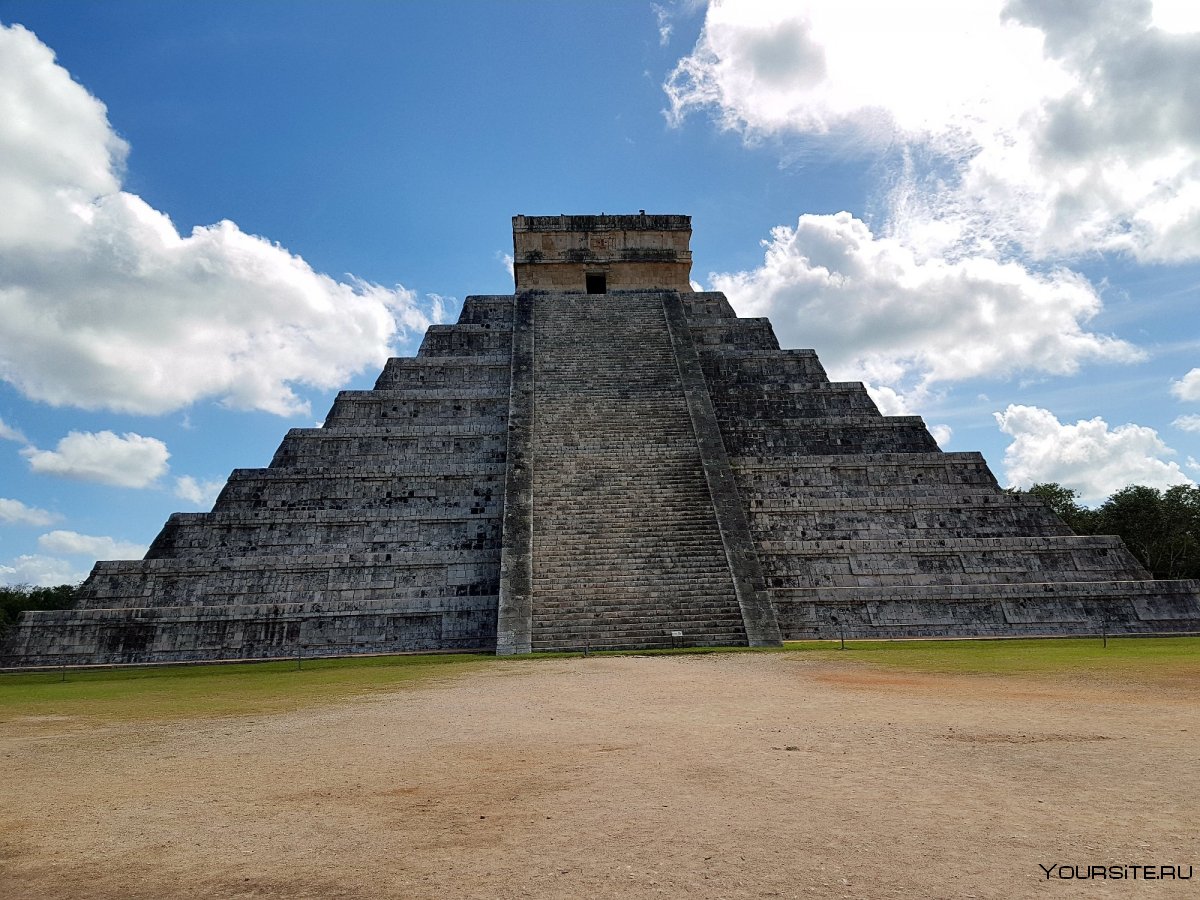 Пирамида Майя Чичен-ица