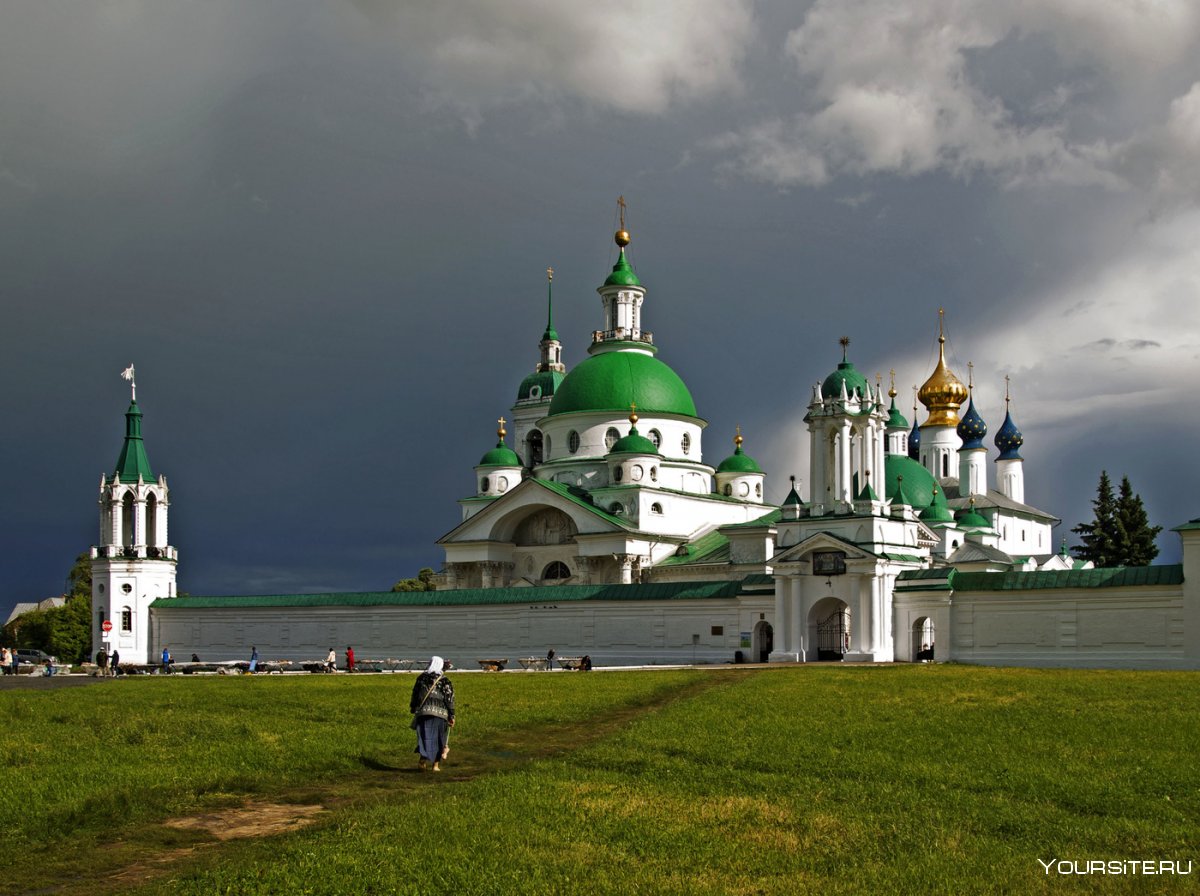 Спасо-Яковлевский Димитриев монастырь в Ростове