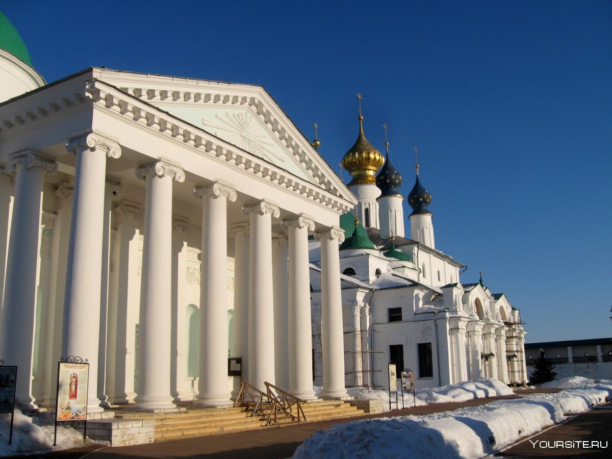 Дмитриевский собор в Ростове Великом
