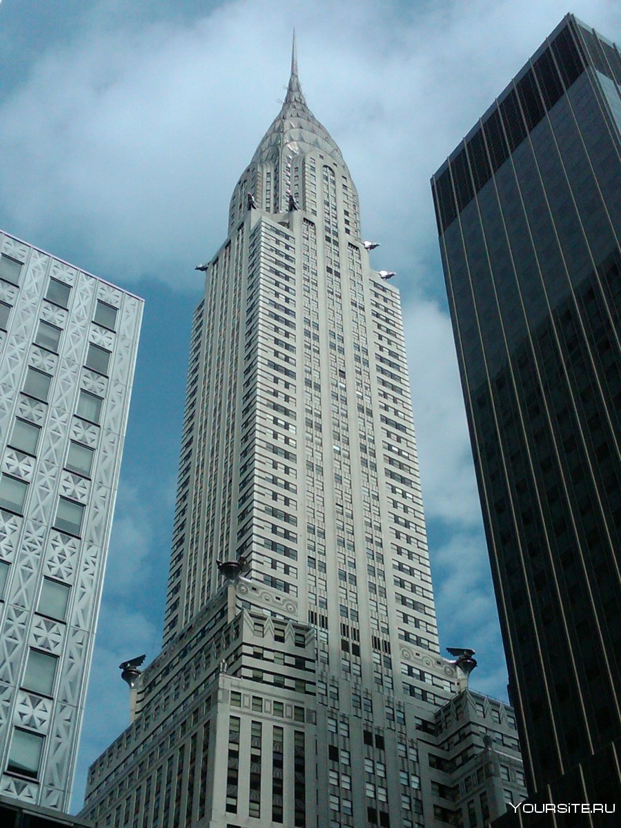 Небоскреб Крайслер-Билдинг в Нью-Йорке