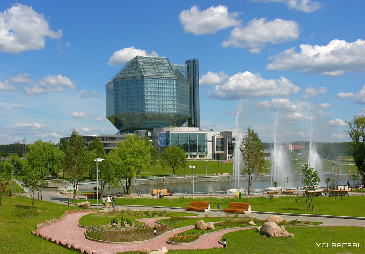 Национальная библиотека Белоруссии вид сверху