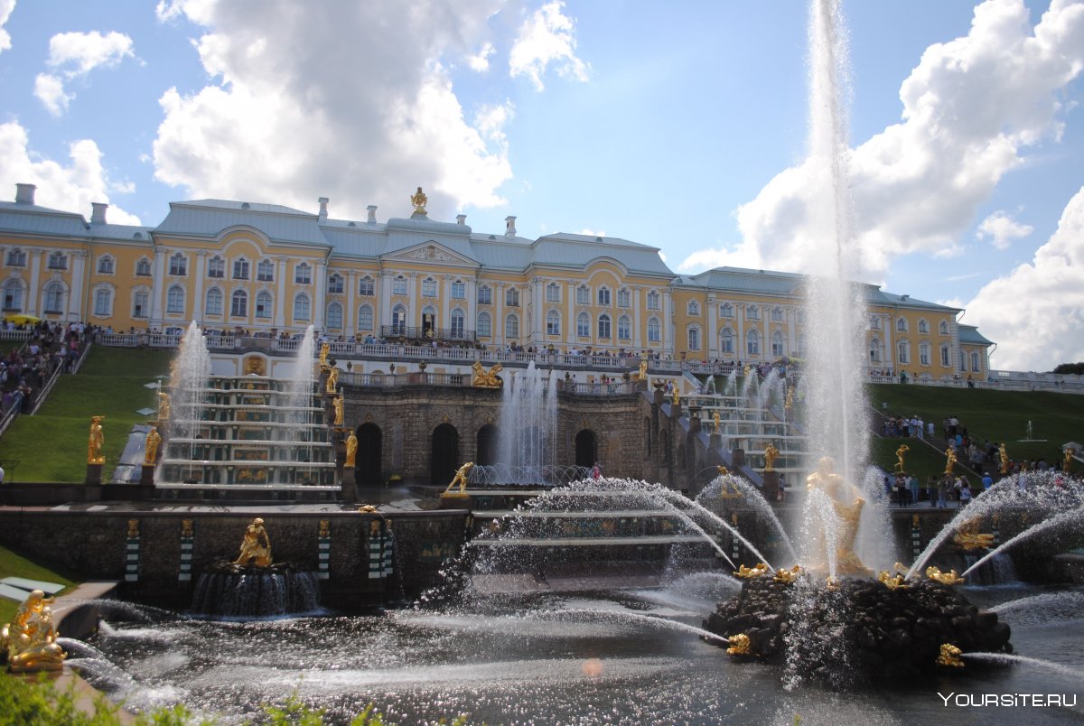Большой дворец в Петергофе (1747-1752)