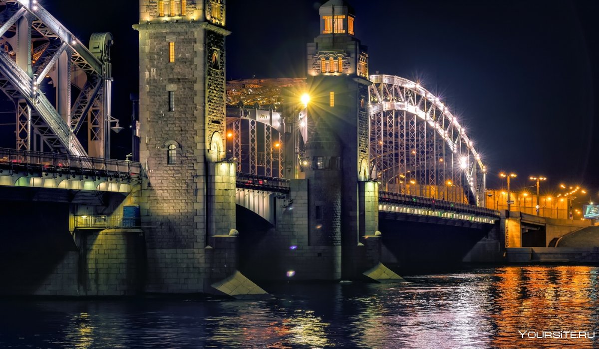 Большеохтинский мост (мост императора Петра Великого).