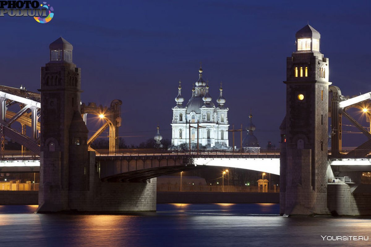 Большеохтинский мост в Санкт-Петербурге