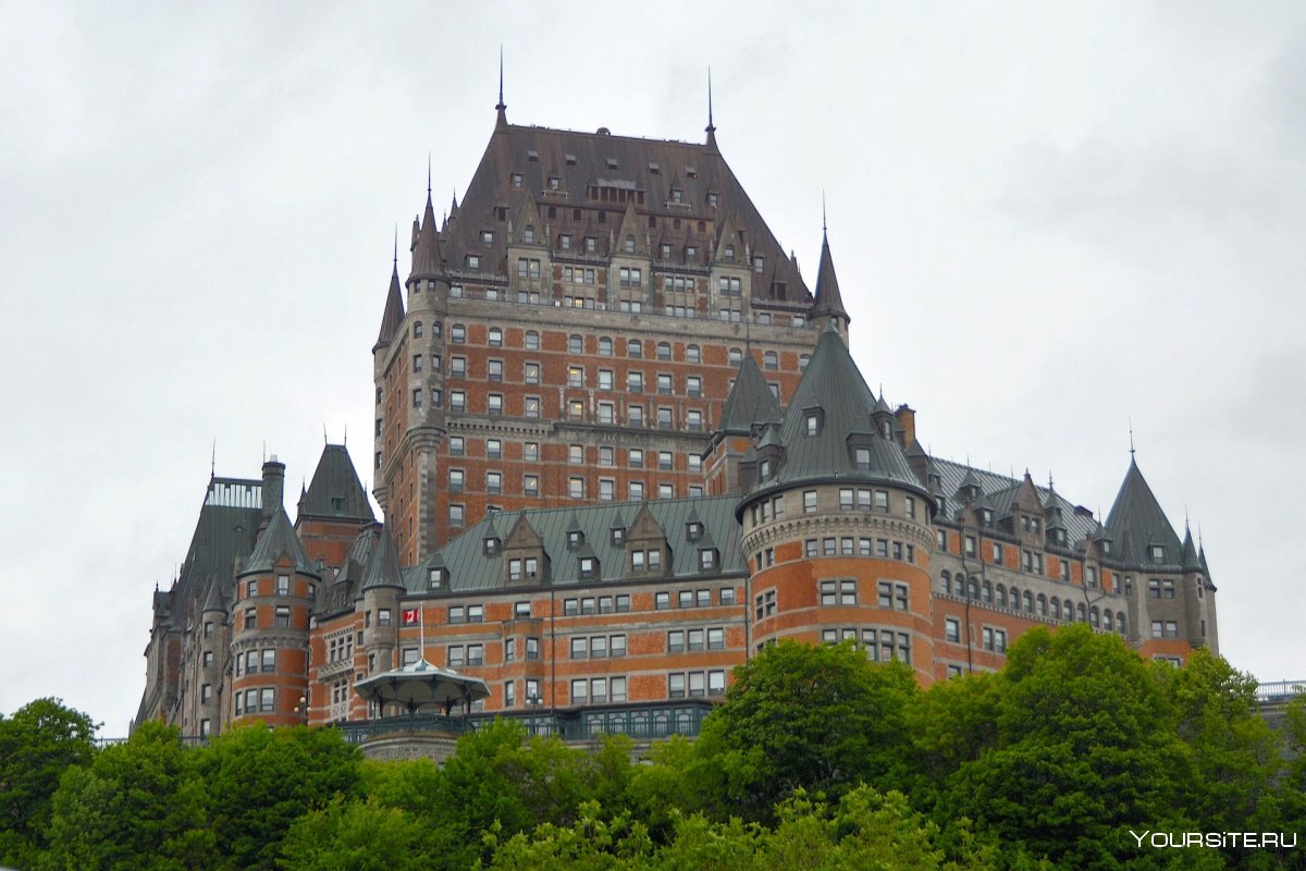 Отель Шато Фронтенак в Квебеке
