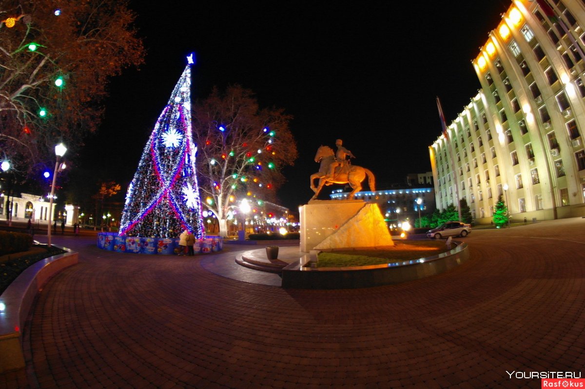Новый год площадь Октябрьской революции Краснодар