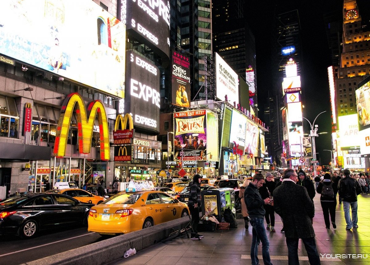 Нью-Йорк улица Таймс сквер ночью