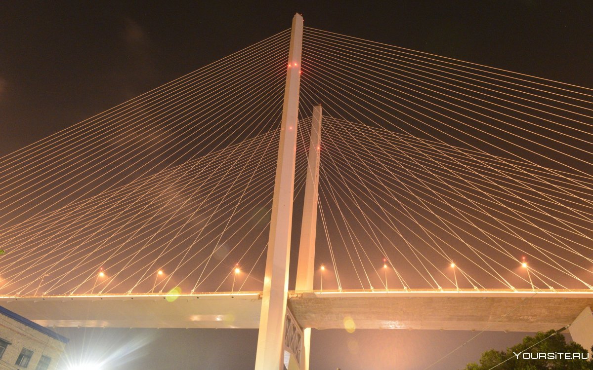 Золотой Рог мост Владивосток фиолетовый