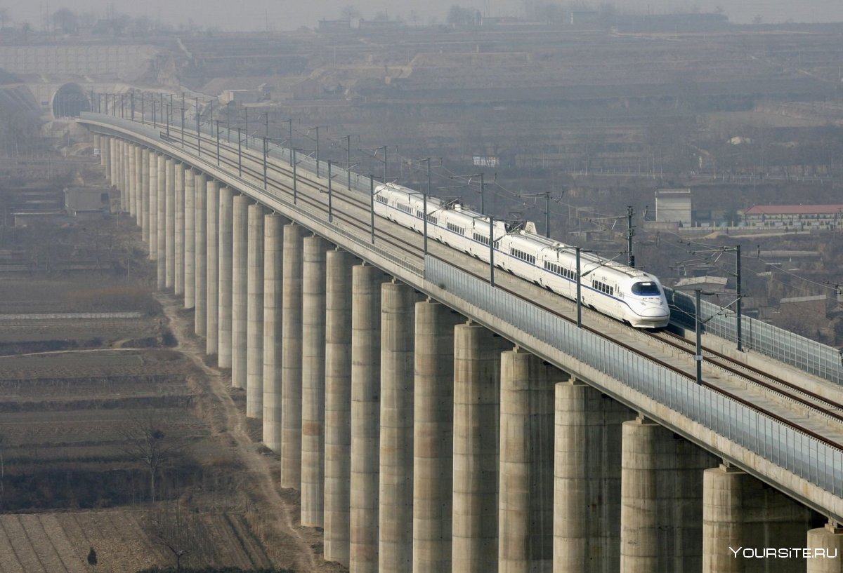 Самый длинный мост в мире в Китае