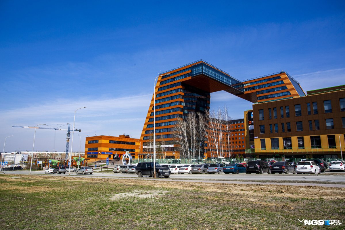 Строящиеся здания Новосибирского технопарка