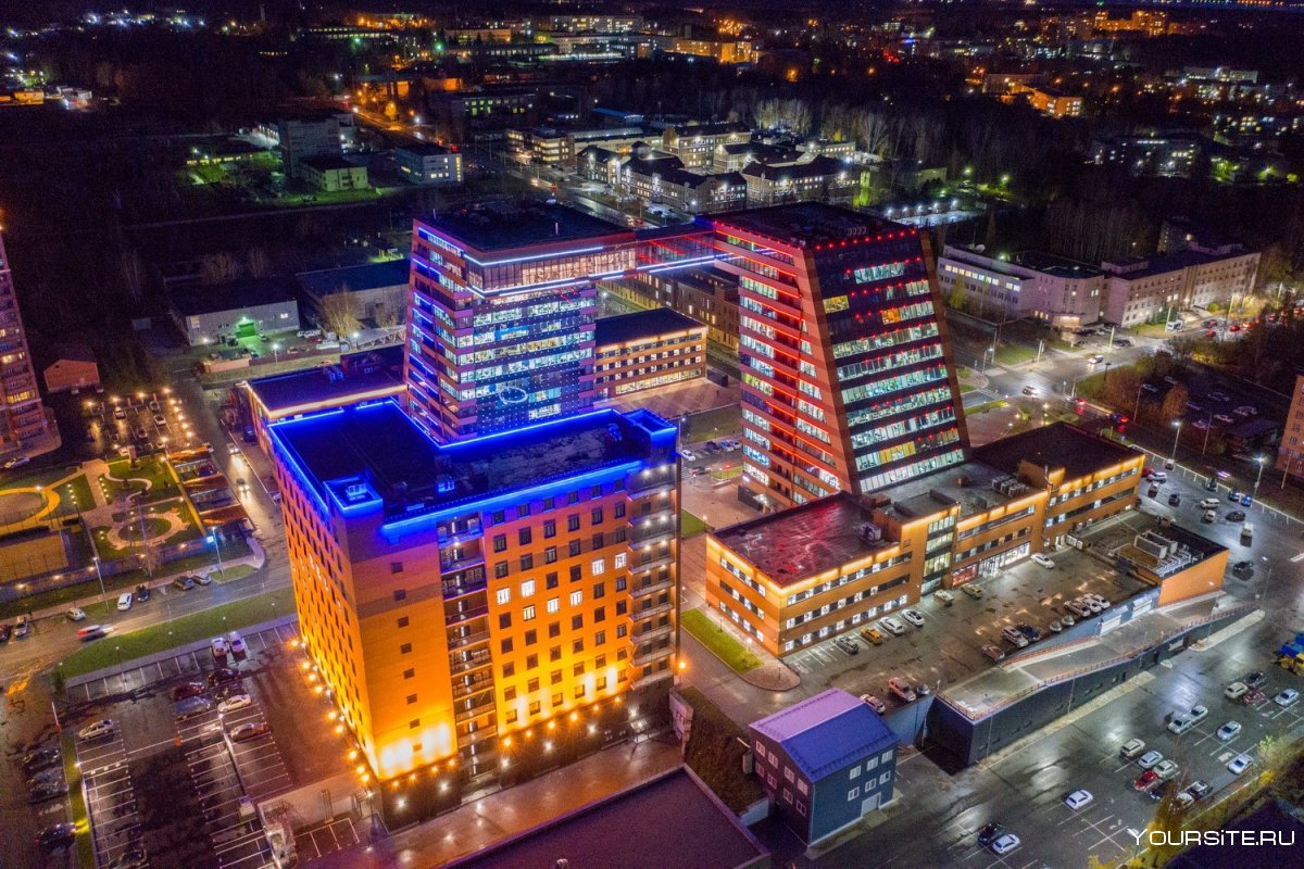 Технопарк Новосибирск здание ночью