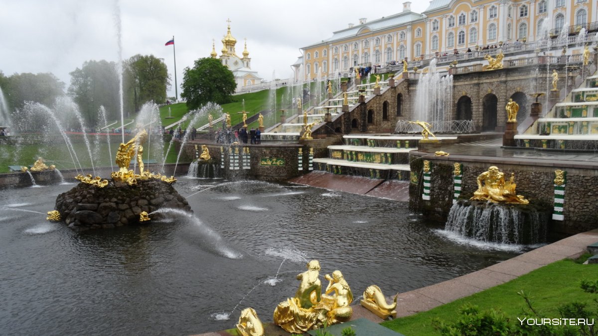 Петергоф большой Петергофский дворец с верхнего парка