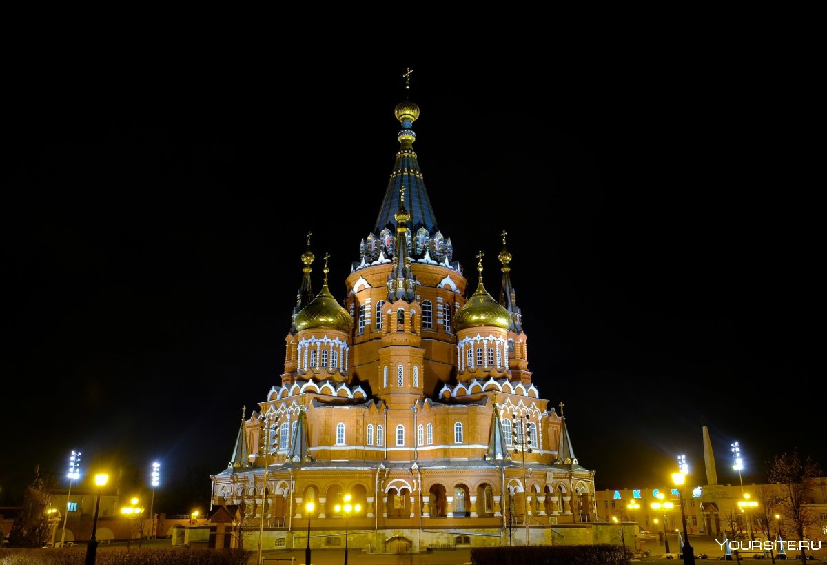 Свято Михайловский собор Ижевск ночью