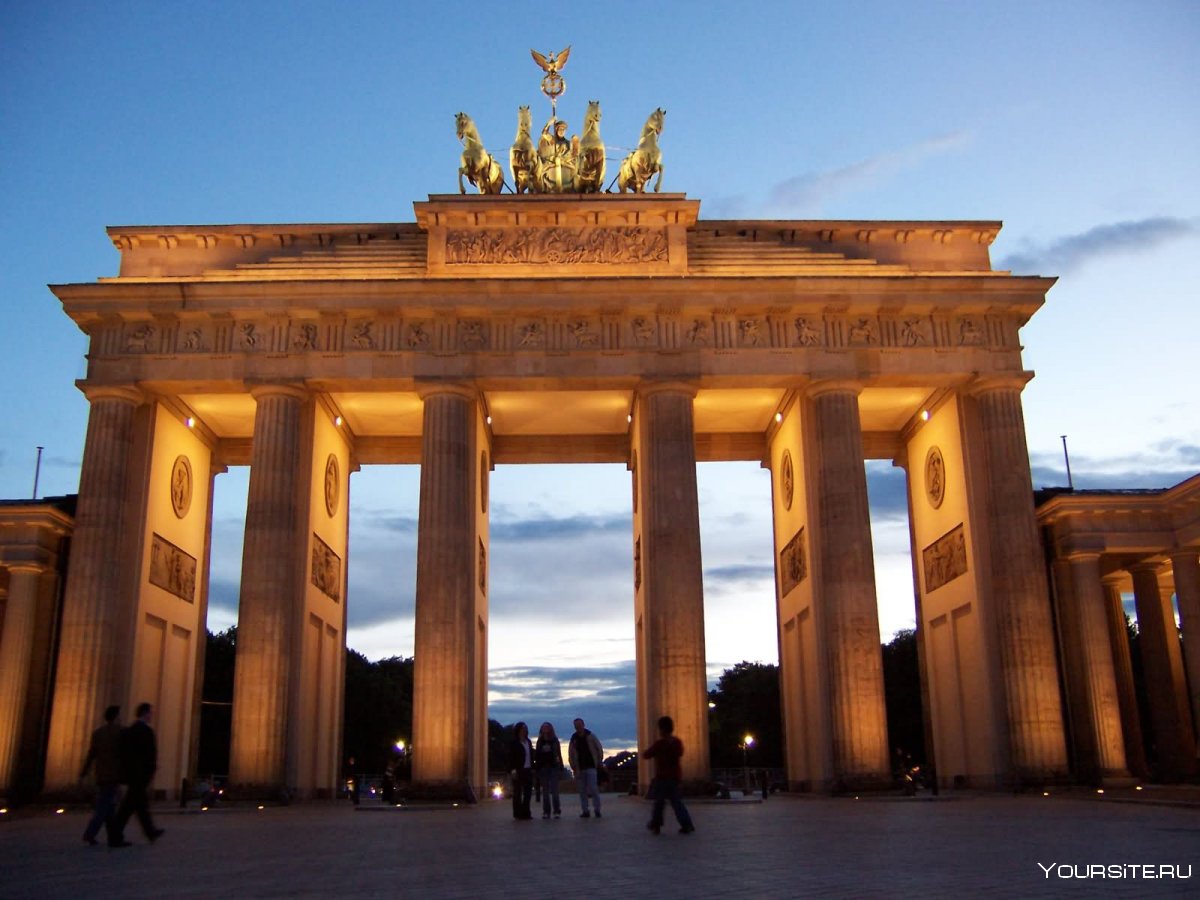 Бранденбургские ворота Берлин фриз
