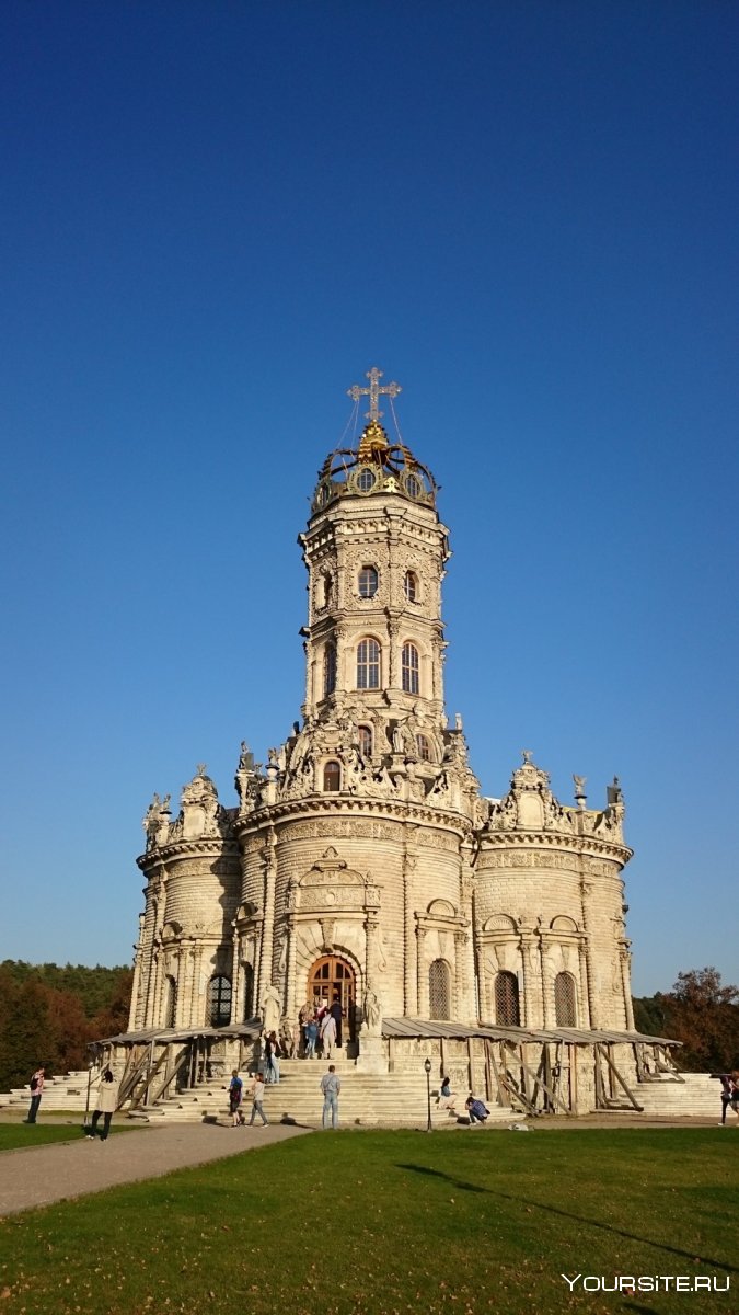 Церковь под Подольском Дубровицы