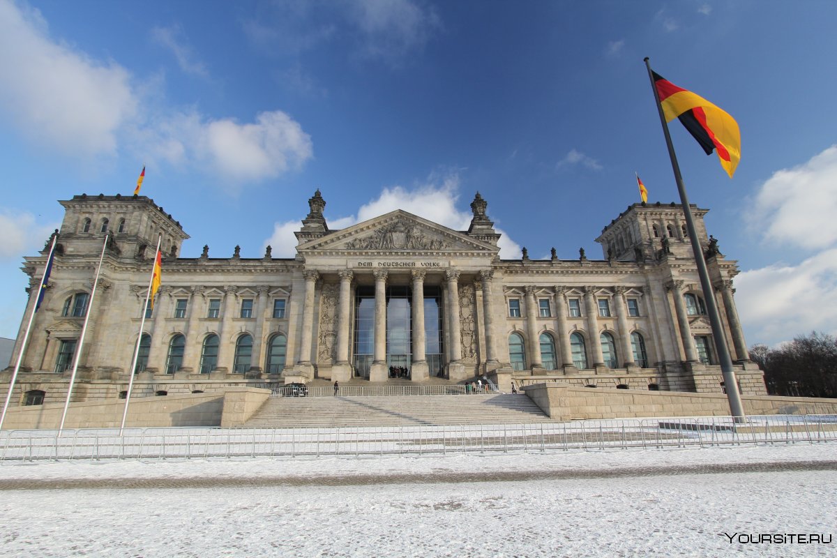 Берлин здание парламента