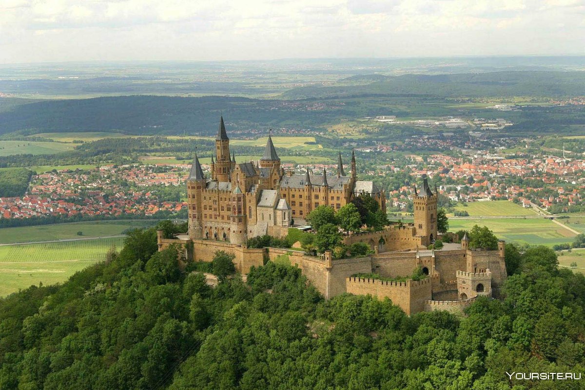 Замок Гогенцоллерн, Германия (XIII век)