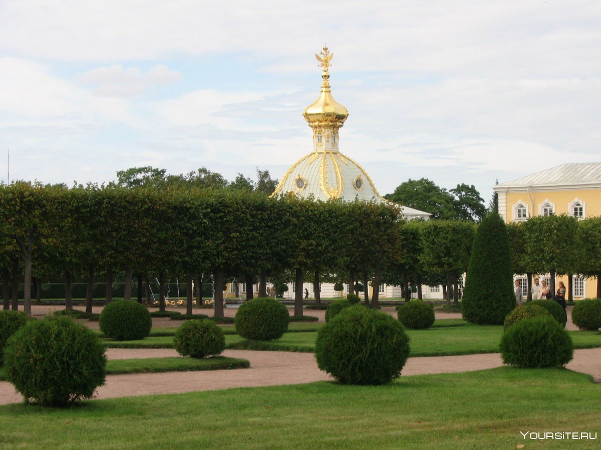 Петергофский дворец верхний парк