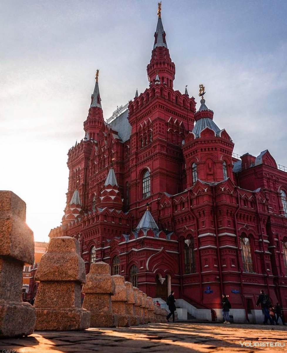 Красный замок в Москве на красной площади