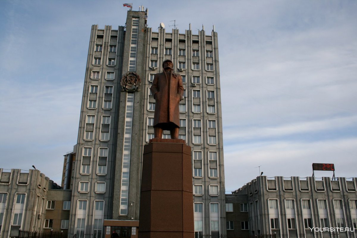 Красноярск площадь революции стройка